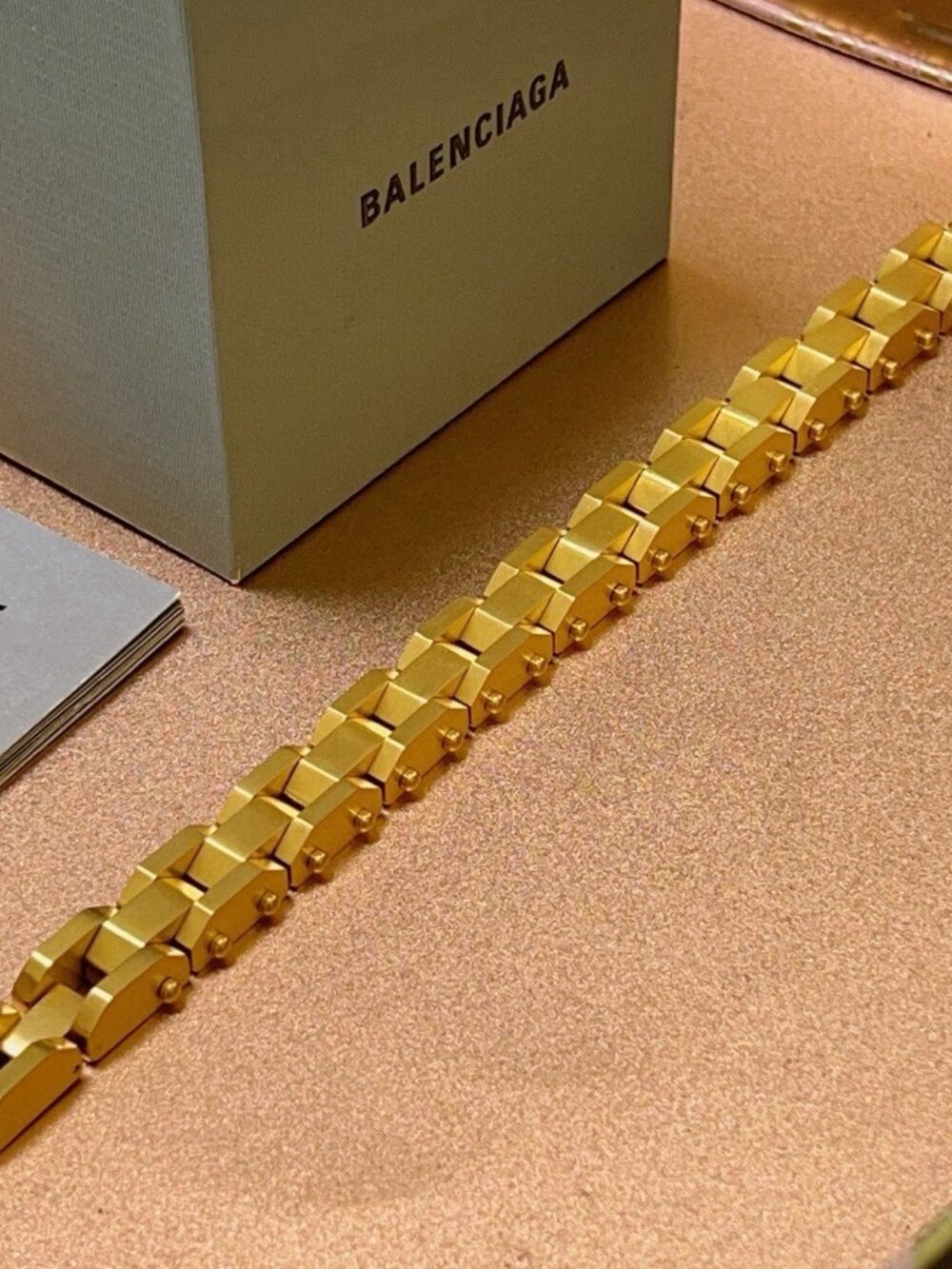 women and  men  Balenciaga bracelet - Picture 4 of 8